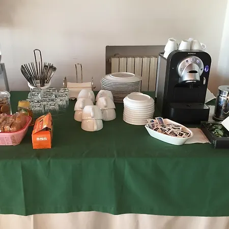 Relais Del Senatore Couette-café