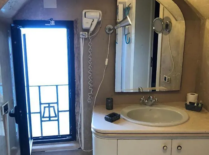 住宿加早餐酒店 瑞莱斯德尔塞纳托雷住宿加早餐旅馆 滨海波利尼亚诺