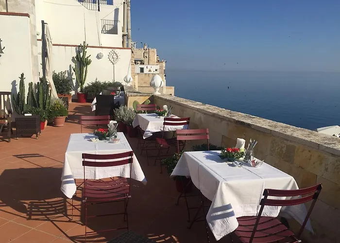 瑞莱斯德尔塞纳托雷住宿加早餐旅馆 滨海波利尼亚诺
